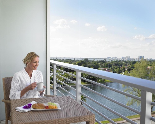 Grand Beach Hotel image 1